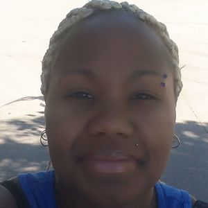 Meet your Posher, Monique